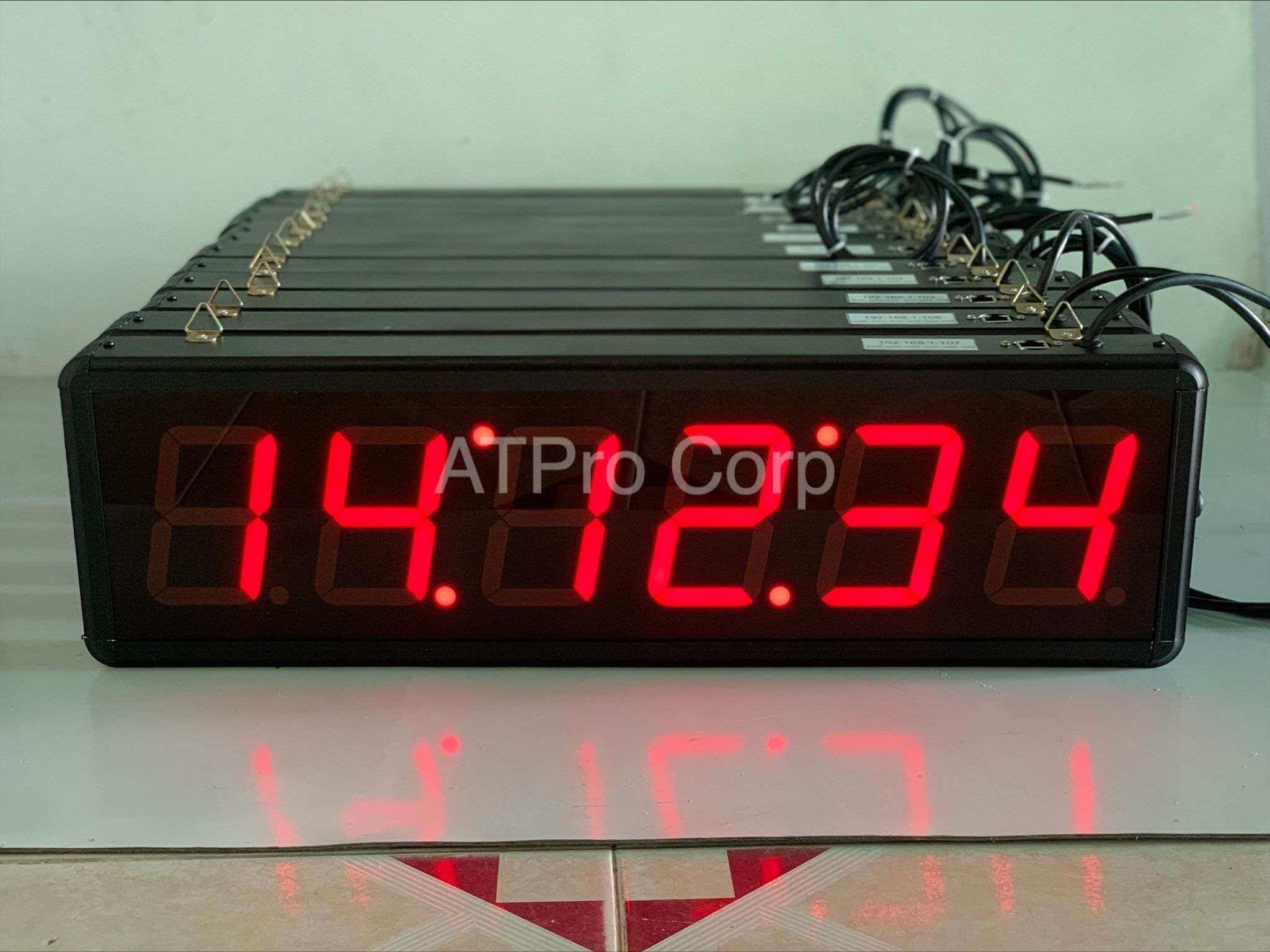 Đồng hồ đồng bộ thời gian NTP server