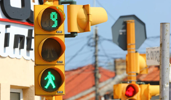 Đèn giao thông - một trong những loại đèn báo có vai trò quan trọng
