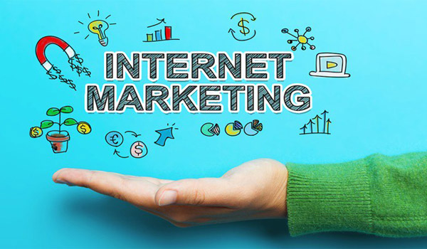 Internet Marketing là hình thức marketing cho sản phẩm/dịch vụ trên môi trường internet