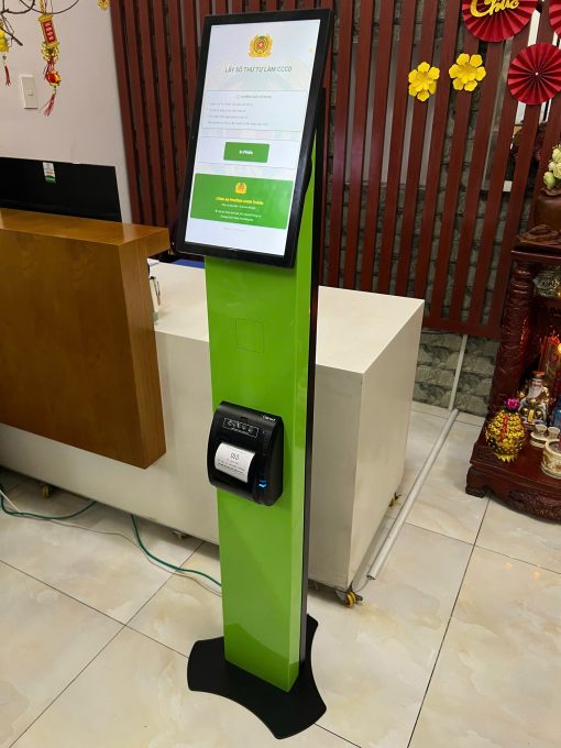 Kiosk tablet 15.6 inch lấy phiếu thứ tự với thiết kế chắc chắn