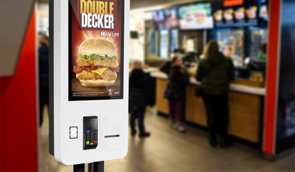 Kiosk đặt hàng & thanh toán phổ biến tại các chuỗi nhà hàng thức ăn nhanh