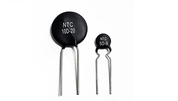 Cảm biến bán dẫn hoạt động dựa trên sự thay đổi đặc tính điện của các vật liệu bán dẫn