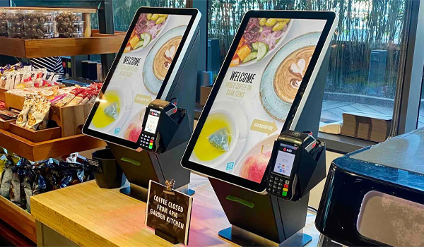 Kiosk đa năng bán vé tự động, thanh toán hóa đơn và tự phục vụ