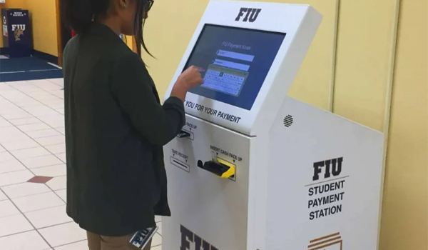 Kiosk thông tin cho trường học là gì?