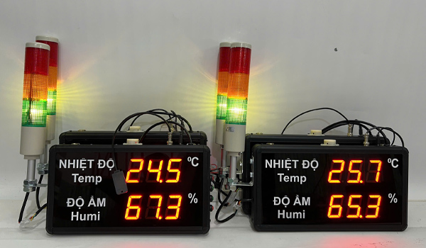 Bảng LED hiển thị nhiệt độ độ ẩm trong nhà máy dễ dàng lắp đặt & vận hành
