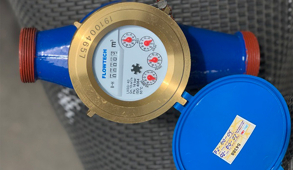 Đồng hồ đo lưu lượng Flowtech có thể đo lưu lượng hoá chất, dung dịch dẫn điện & không dẫn điện