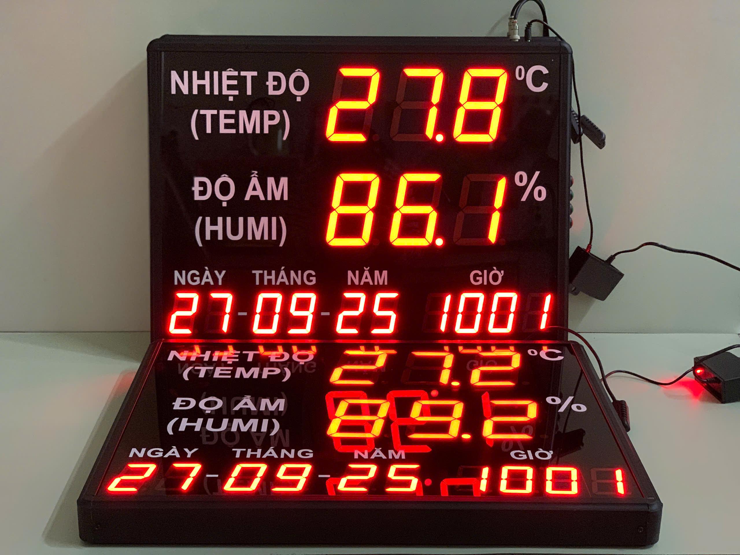 Đồng hồ đo nhiệt độ độ ẩm hiển thị thời gian thực