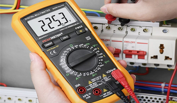 Chọn đúng thang đo dòng điện xoay chiều (AC)