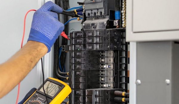 Đo điện 3 pha giúp bảo vệ hệ thống & thiết bị điện trong quá trình vận hành