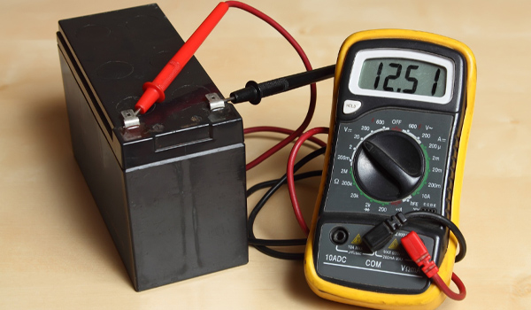 Không đo dòng vượt quá giới hạn cho phép của đồng hồ, tránh làm cháy cầu chì