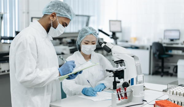 Trong môi trường phòng thí nghiệm, nhiệt độ & độ ẩm đóng vai trò vô cùng quan trọng