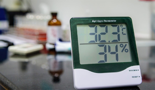 Tiêu chuẩn nhiệt độ độ ẩm phòng thí nghiệm là bao nhiêu?