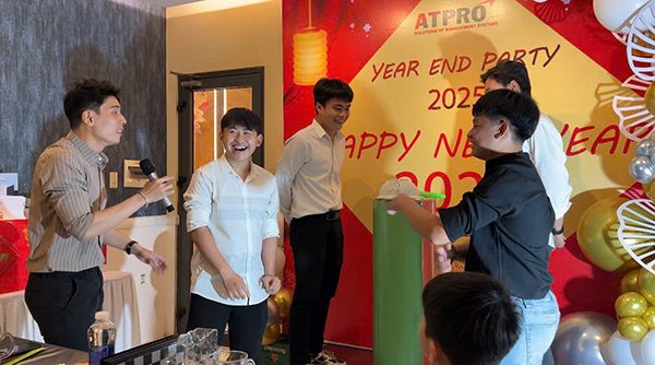 Các trò chơi tập thể hấp dẫn góp phần khuấy động không khí 5