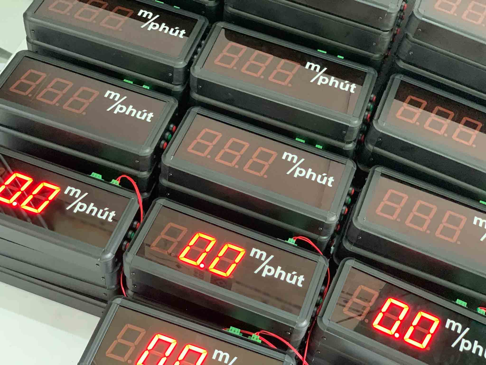 Bảng hiển thị tốc độ 2