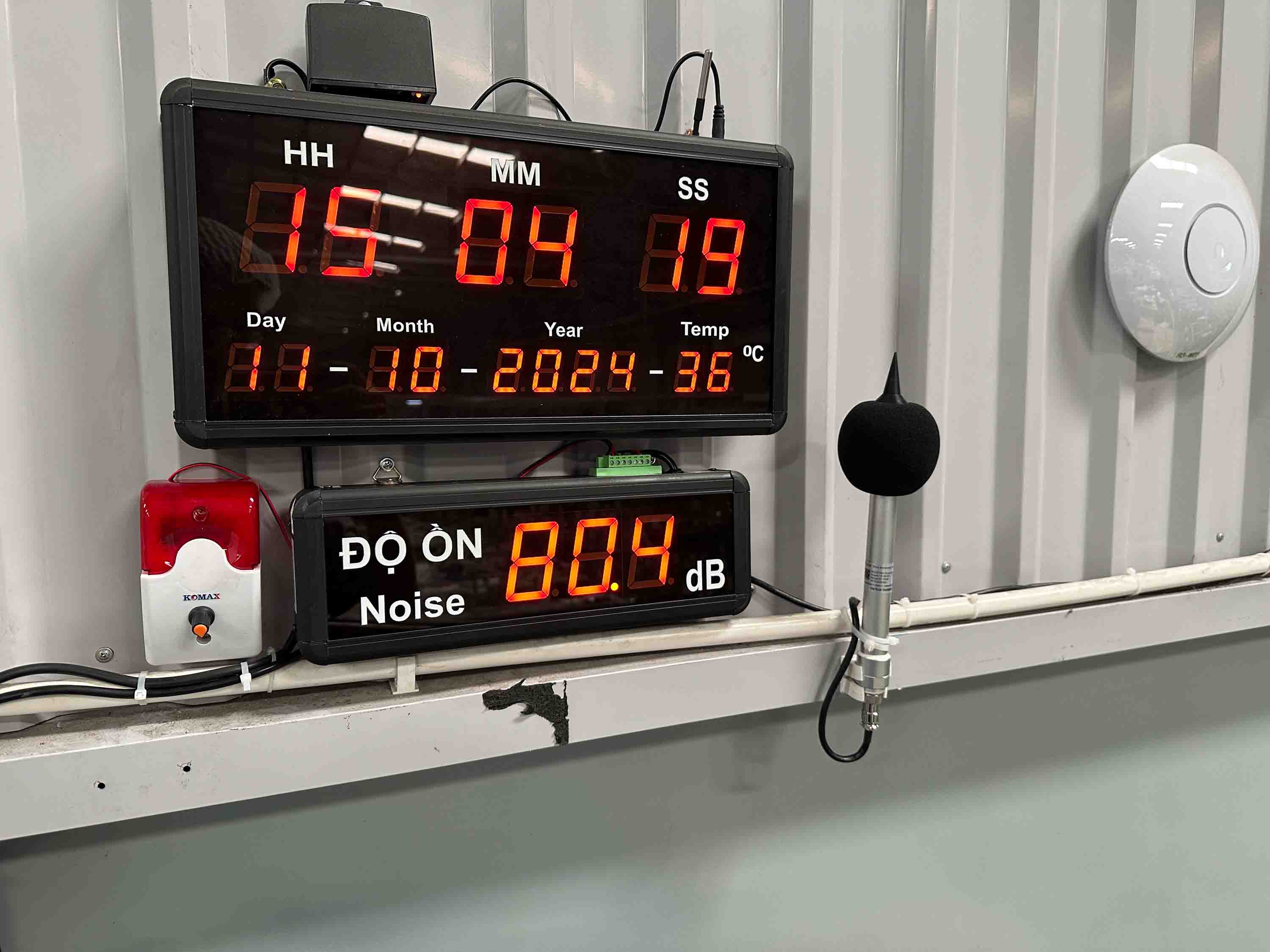 Đồng hồ đo độ ồn
