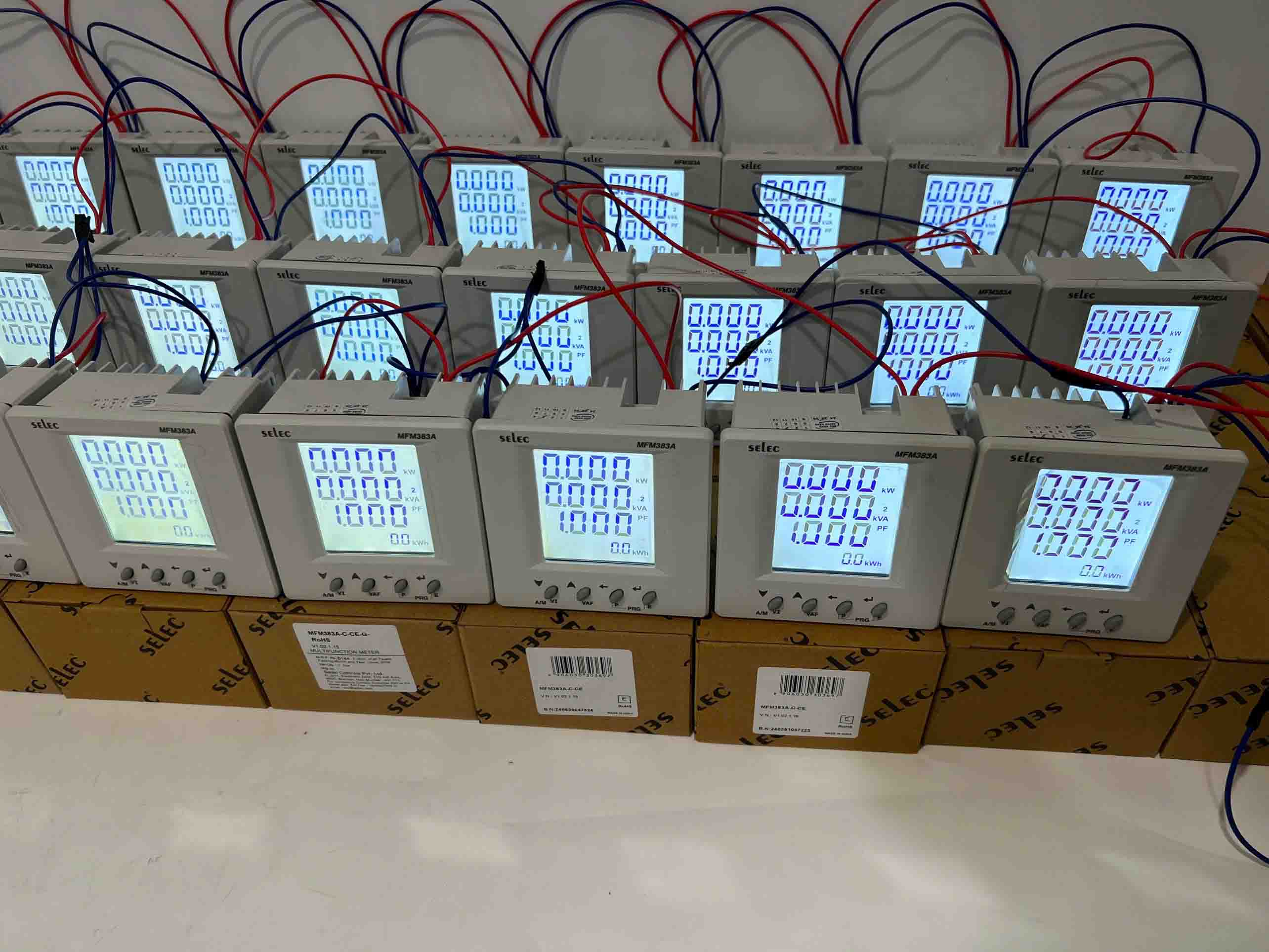 Đồng hồ đo điện đa năng Selec MFM383A-C 1