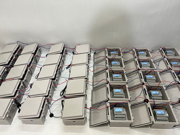 Tủ giám sát máy 3