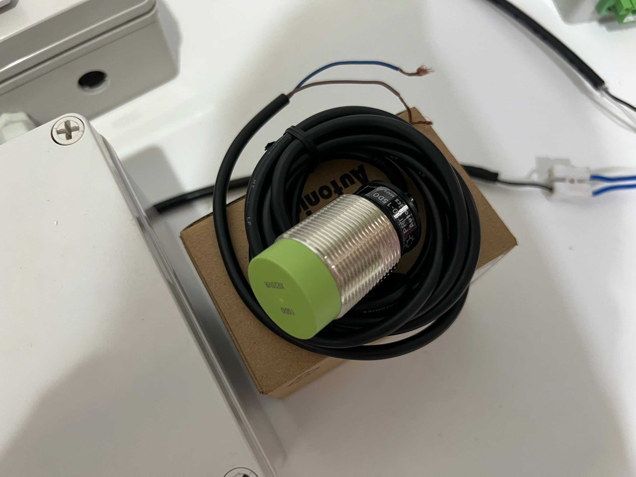 Cảm biến tiệm cận PRT30 - 15DO