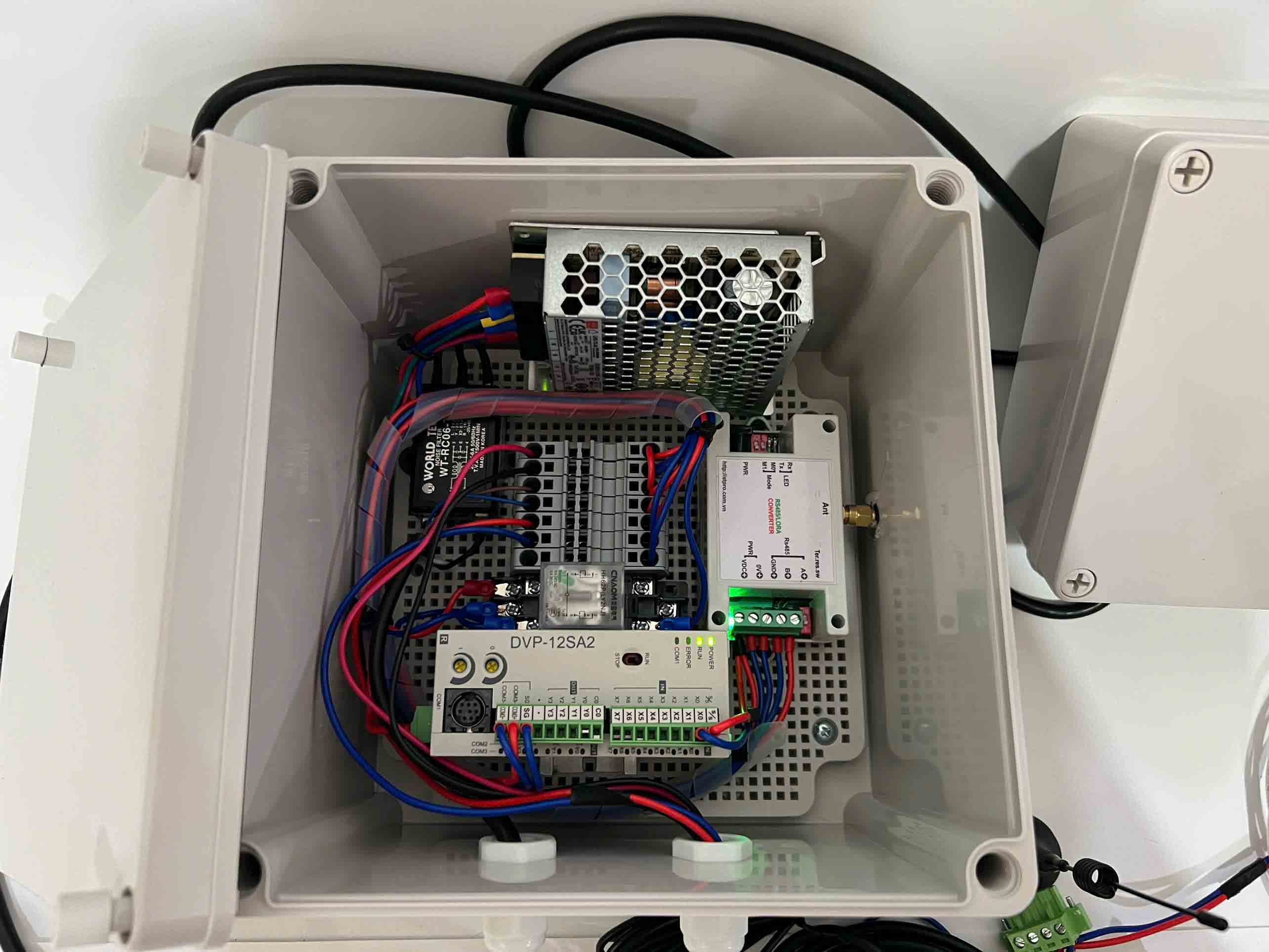 PLC DELTA DVP12SA211T