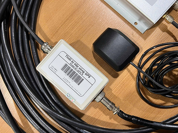 Thiết bị tiếp sóng GPS đồng bộ thời gian thiết kế nhỏ gọn